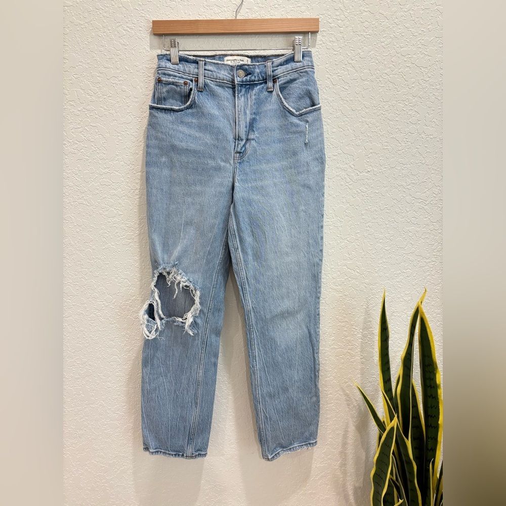 Abercrombie & Fitch The 90s Straight Ultra High Rise Curve Love Size 27/4S
